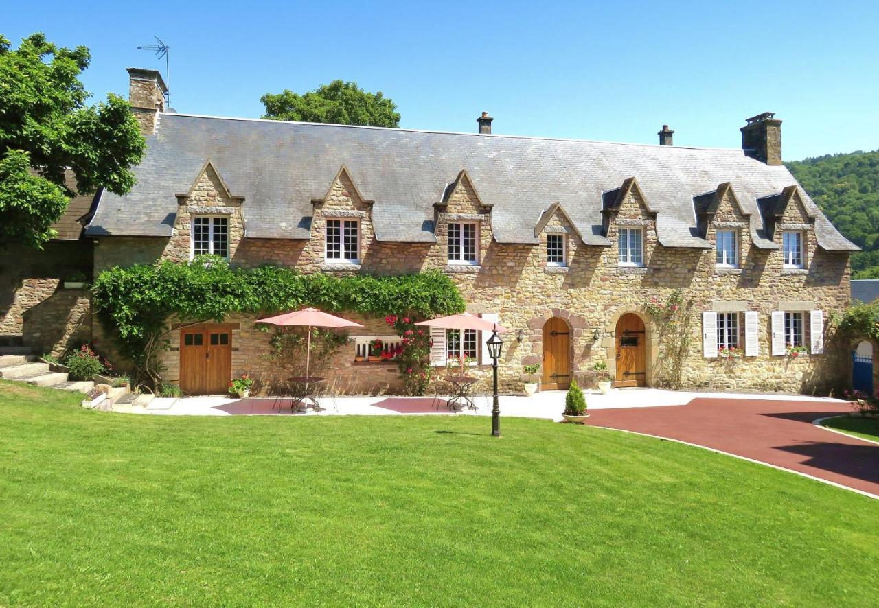 Le Manoir De Placy - Chambres D'Hotes Clécy Exterior photo