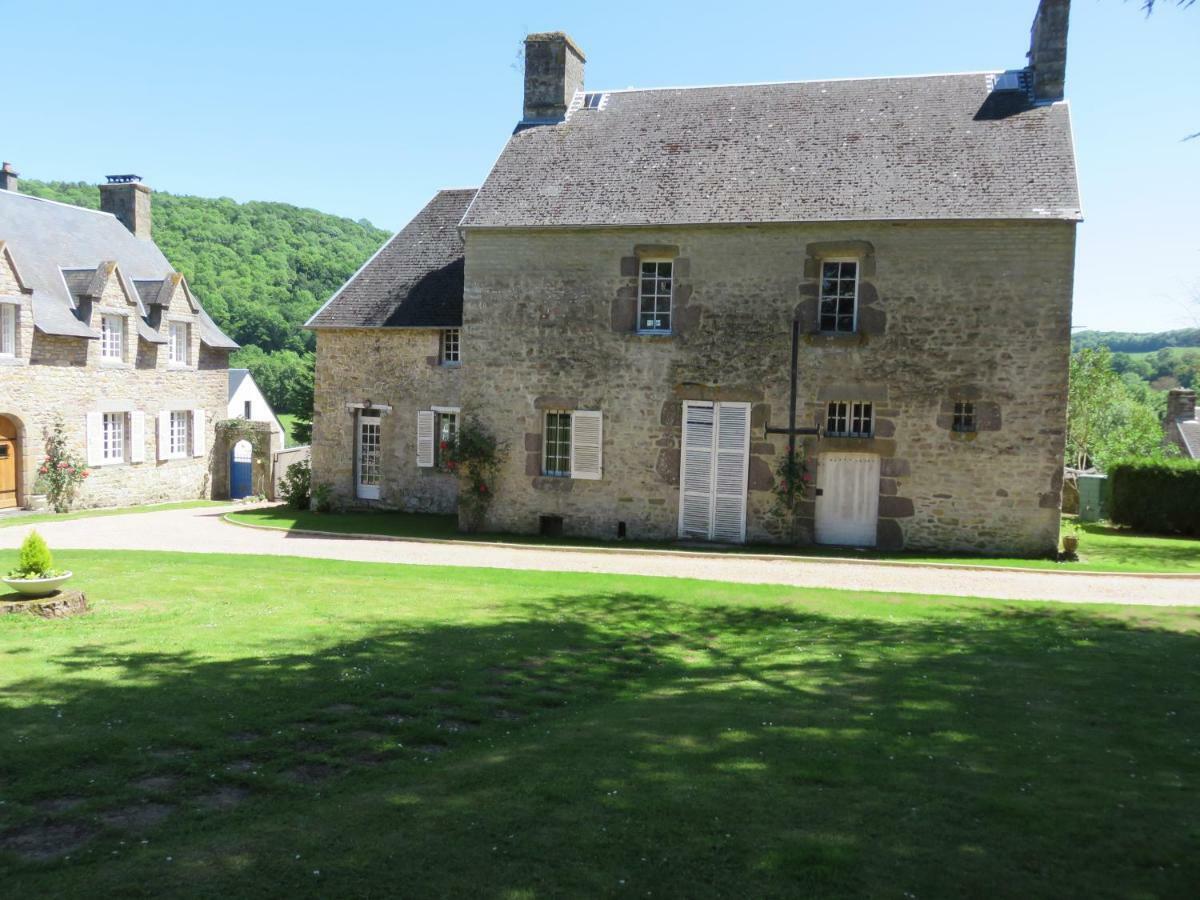 Le Manoir De Placy - Chambres D'Hotes Clécy Exterior photo